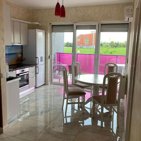 Bhoeme Apartament Oradea Zewnętrze zdjęcie